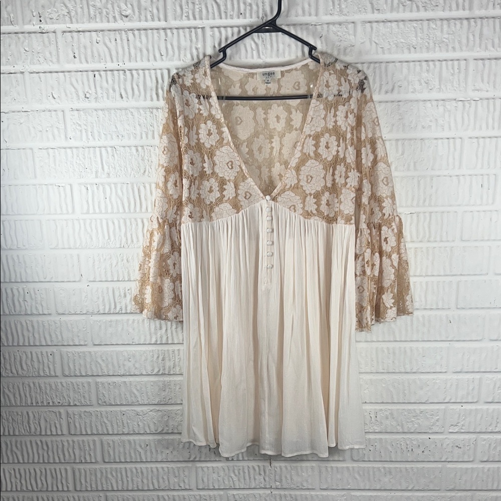 Umgee Cream and Tan Lace Tunic Top
